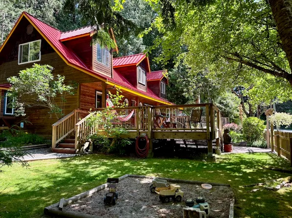 1261 Roberts Creek Rd, Sunshine Coast, BC V0N 2W2