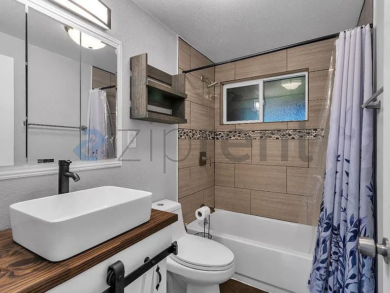 717 Pebble Dr — Photo 12
