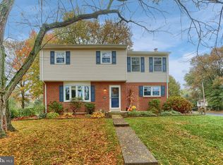 102 Holly Dr, Mechanicsburg, PA 17055