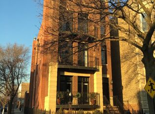 1156 W Newport Ave #3, Chicago, IL 60657