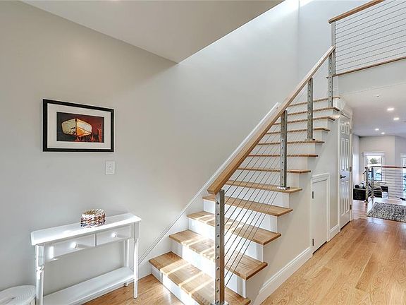 3rd image of 76 Seabreeze Ln #76
