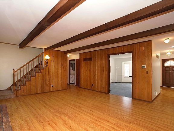 3rd image of 5514 Dantonaire Pl