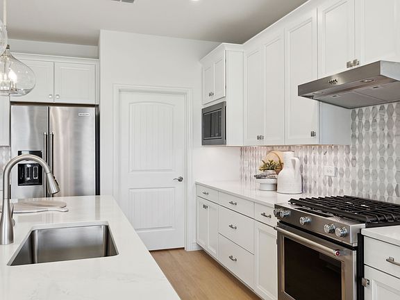 7th image of this home