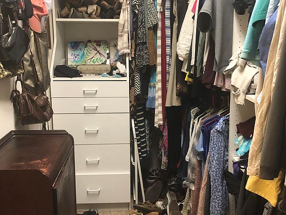 1/2 of the walk in closet 