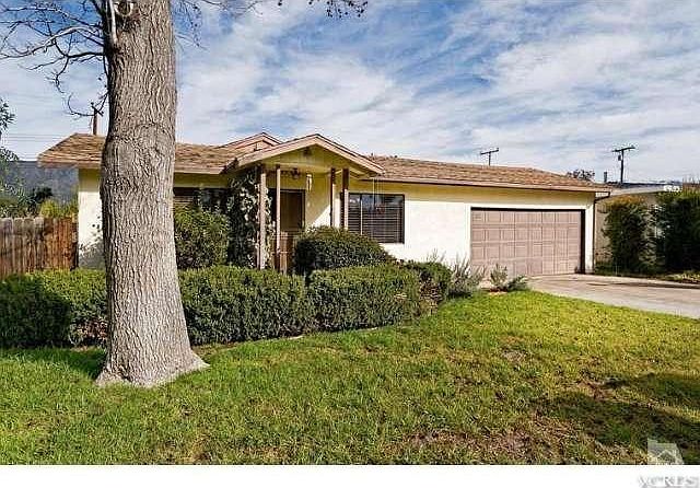 1st image of 940 Devereux Dr