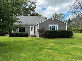 2444 Transit Rd, Newfane, NY 14108