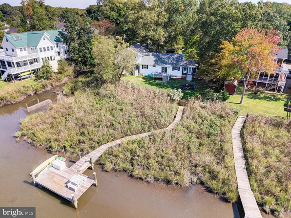 4950 Bonniewood Dr, Shady Side, MD 20764