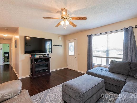 5th image of 5823 Sparrow Dr