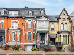 212 Carlton St #3, Toronto, ON M5A2L1