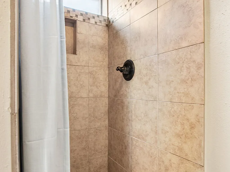 16911 Hibiscus Ln — Photo 27