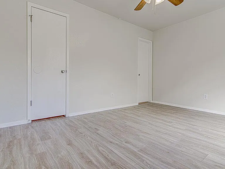 8202 W Gate Blvd #A — Photo 15