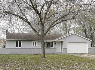 4270 Abbe Rd, Sheffield Village, OH 44054