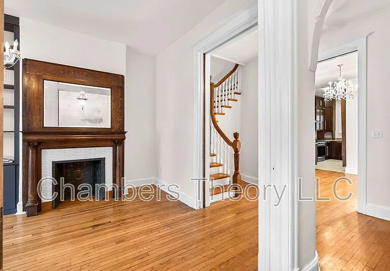 1745 1st St NW — Photo 9