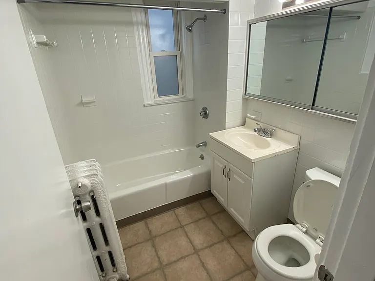 33 Everett Ave #1 — Photo 9