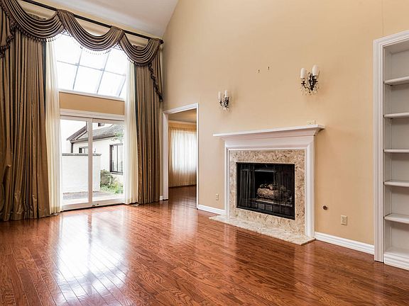 5th image of 1350 Orleans Dr