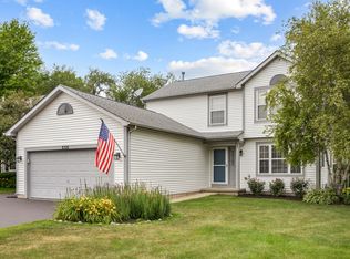 8320 Evergreen Ct, Fox Lake, IL 60020