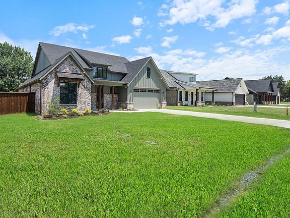 3rd image of 17731 Chaparral Dr