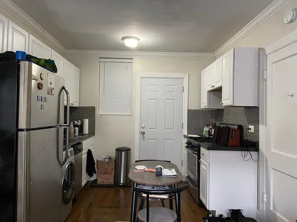 1058 W Lill Ave #1, Chicago, IL 60614