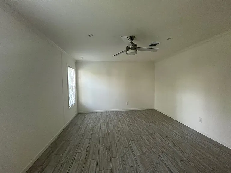 18 Eland Dr #18 — Photo 6