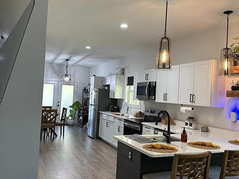 505 Washington St — Photo 2