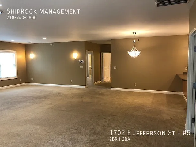 1702 E Jefferson St #5 — Photo 9