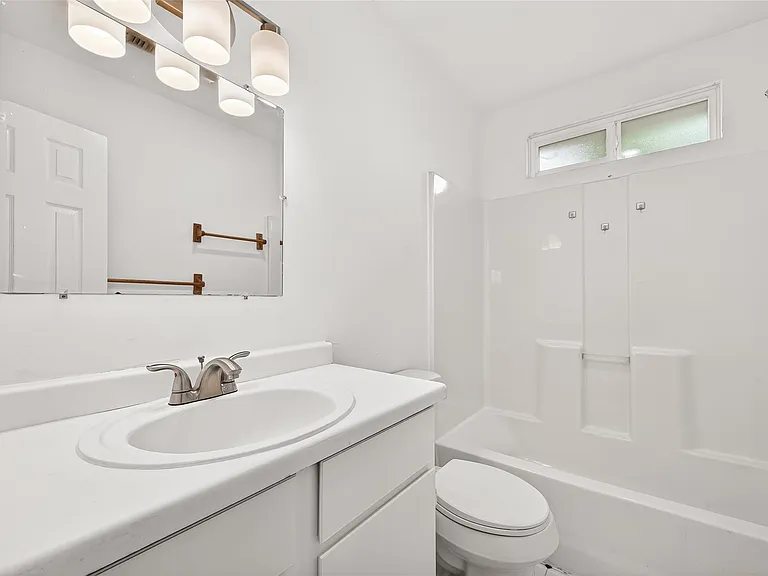 14115 Cheval Dr — Photo 24