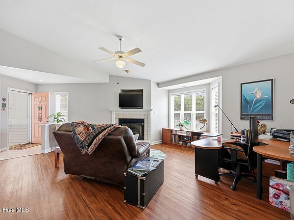 4th image of 413 Commerce Avenue #C