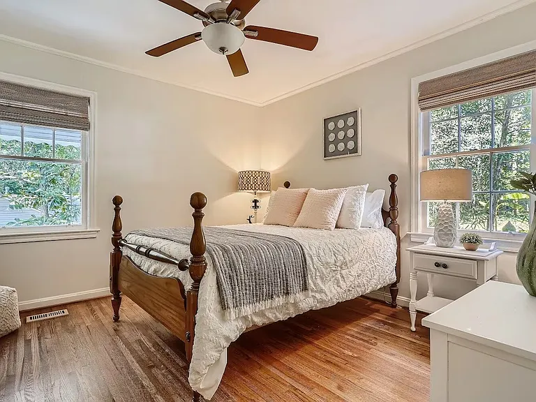 2191 E Lee Rd SE — Photo 6
