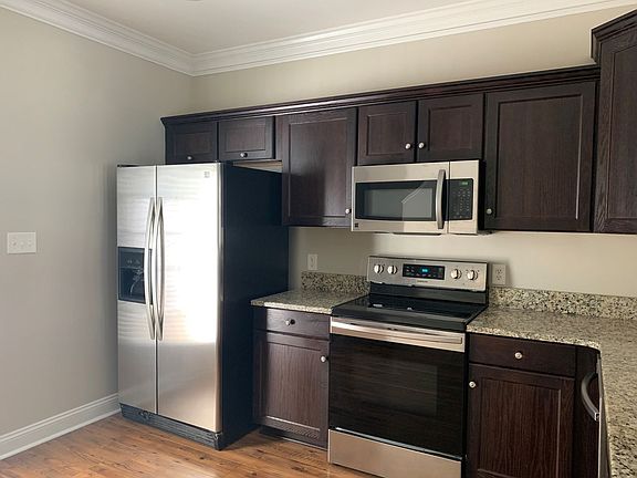 2nd image of 110 Rowse Dr