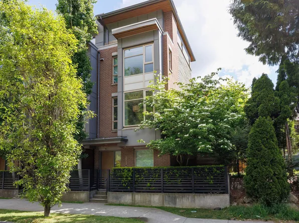 5552 Oak St, Vancouver, BC V6M 2V6