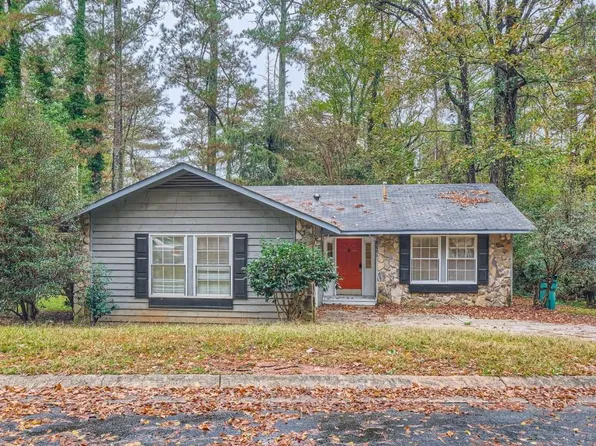 8651 Woodside Ln, Jonesboro, GA 30238