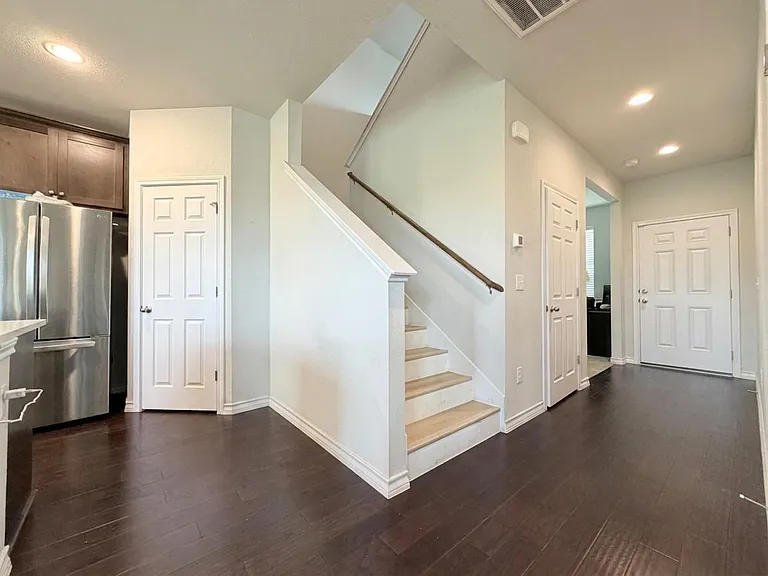 11816 Offlay Dr — Photo 3