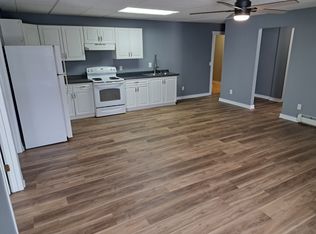 17 S Main St #4, Holland, NY 14080