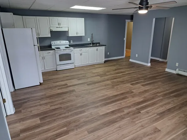 17 S Main St #4, Holland, NY 14080