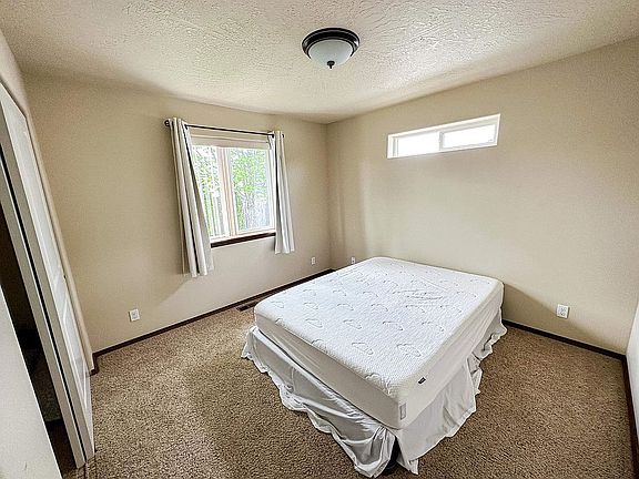 3rd image of 1110 E Triumph Ave