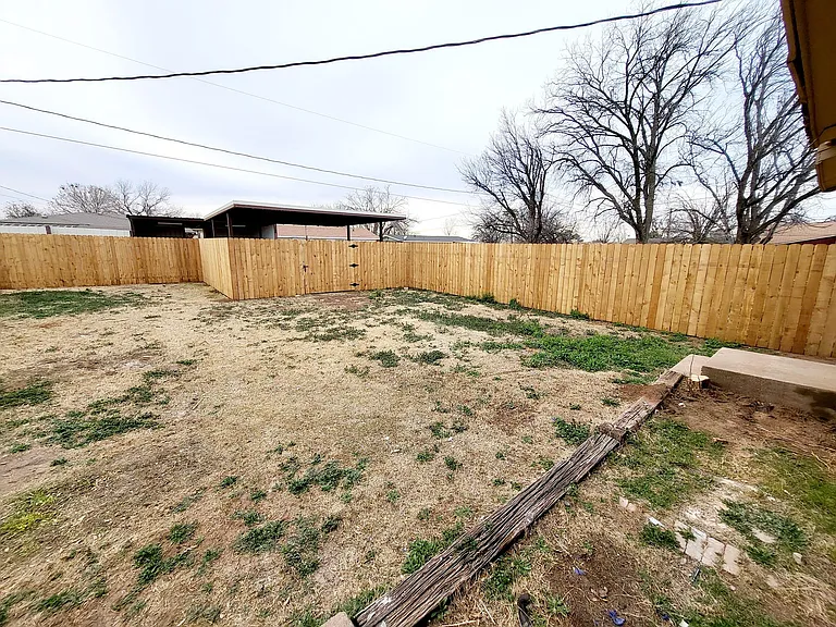 3505 Houston Ave — Photo 48