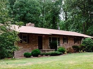 20216 Redrose Dr, Sterling, VA