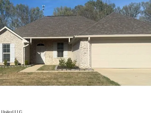 266 Chartleigh Cir, Canton, MS 39046