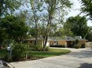 17630 Raymer St, Northridge, CA 91325