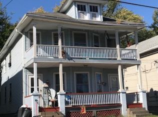 440 440 1/2 Railroad Ave, Scranton, PA 18505