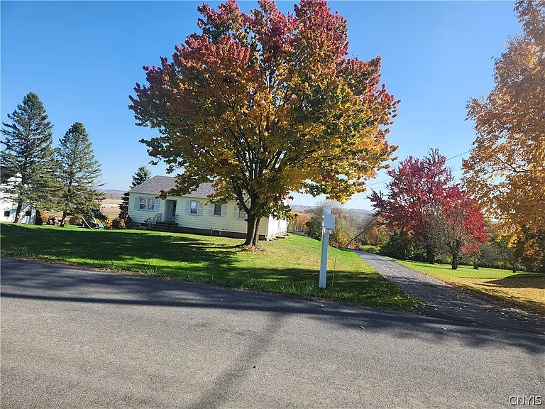 3744 Fisher Rd — Photo 2
