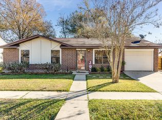 300 Calypso Ln, Lafayette, LA 70508