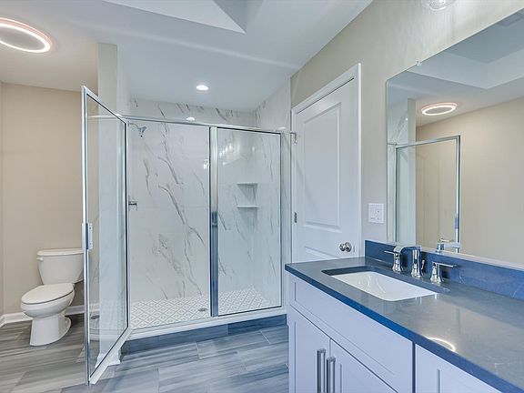 Grand Master Bath