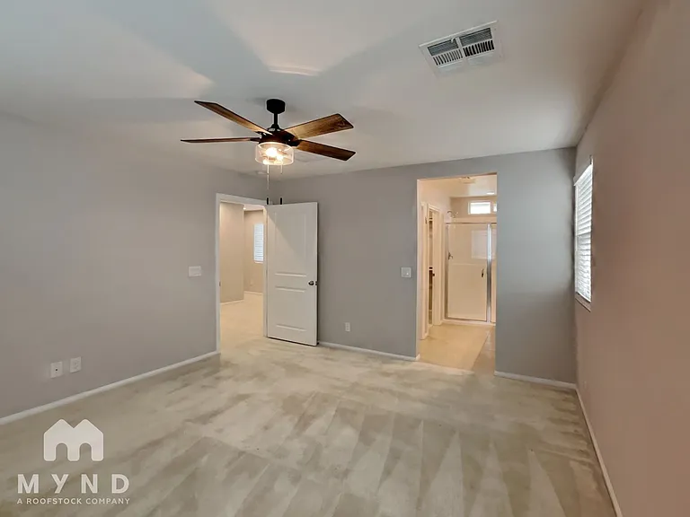 6646 Evander St — Photo 8
