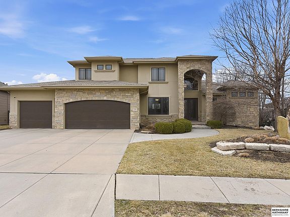 2nd image of 1206 S 199th St