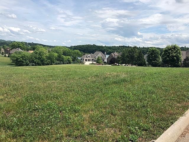 1st image of 111 Towhee Dr