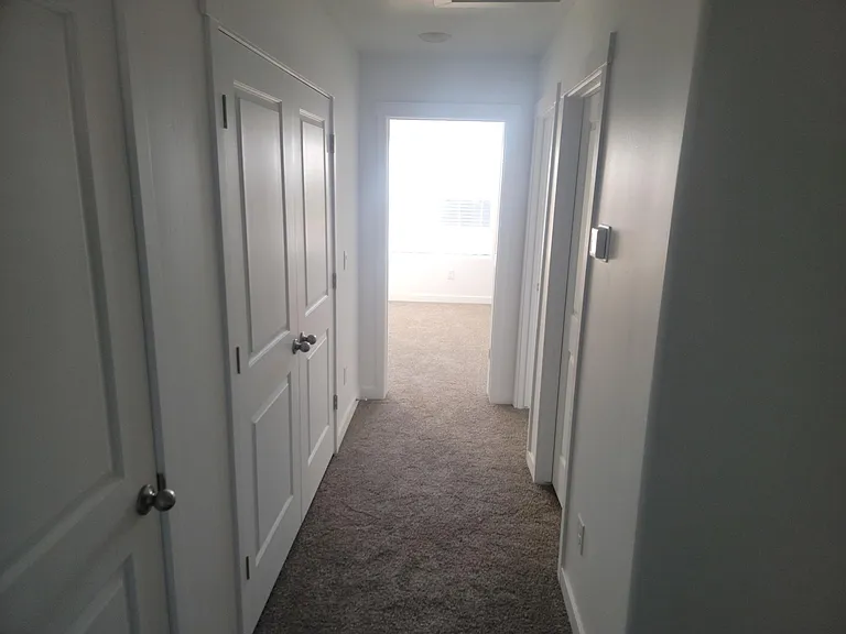 32 N Wayne Way — Photo 6