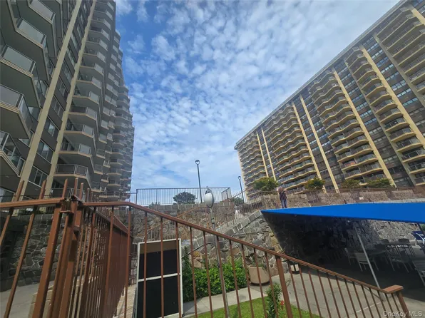 18-15 215th Street Unit 6 215 Street #6C, Bayside, NY 11360