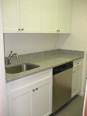 Rented by Realty Operations Group | media 3