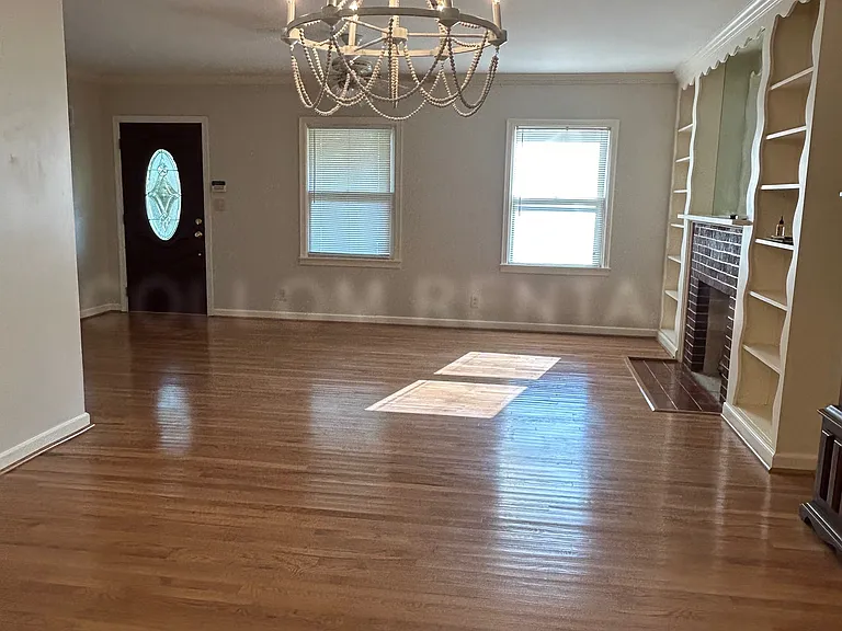 910 Moore Ave — Photo 11